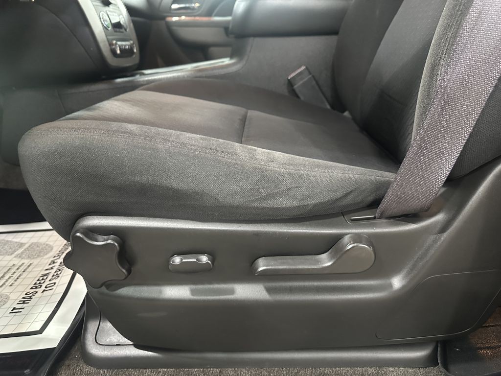 2011 GMC Yukon Image 14