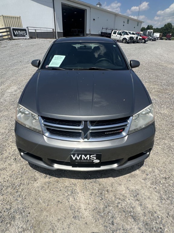2013 Dodge Avenger Image 3