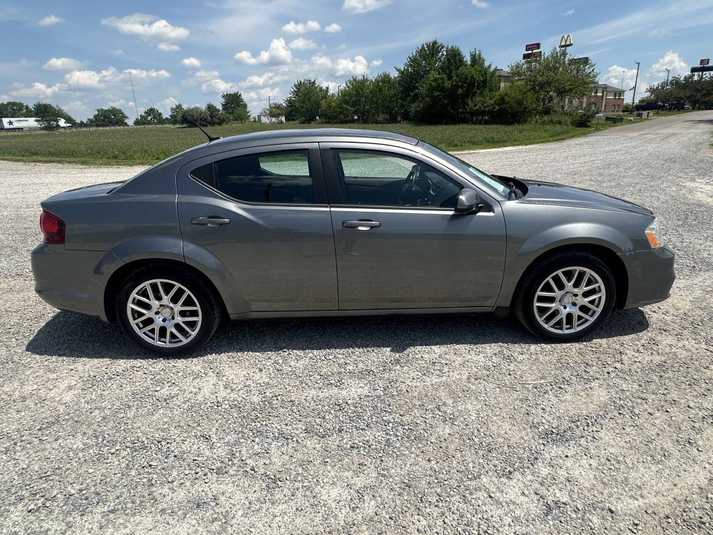 2013 Dodge Avenger Image 4