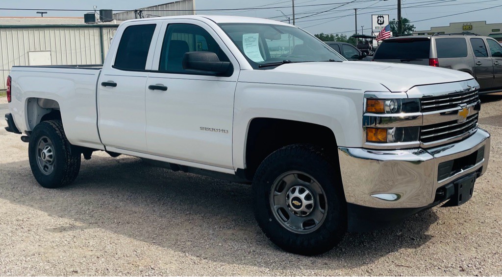 2015 Chevrolet Silverado 1500 Image 2