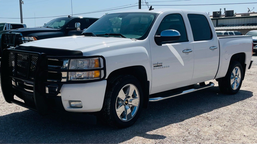 2011 Chevrolet Silverado 1500 Image 1
