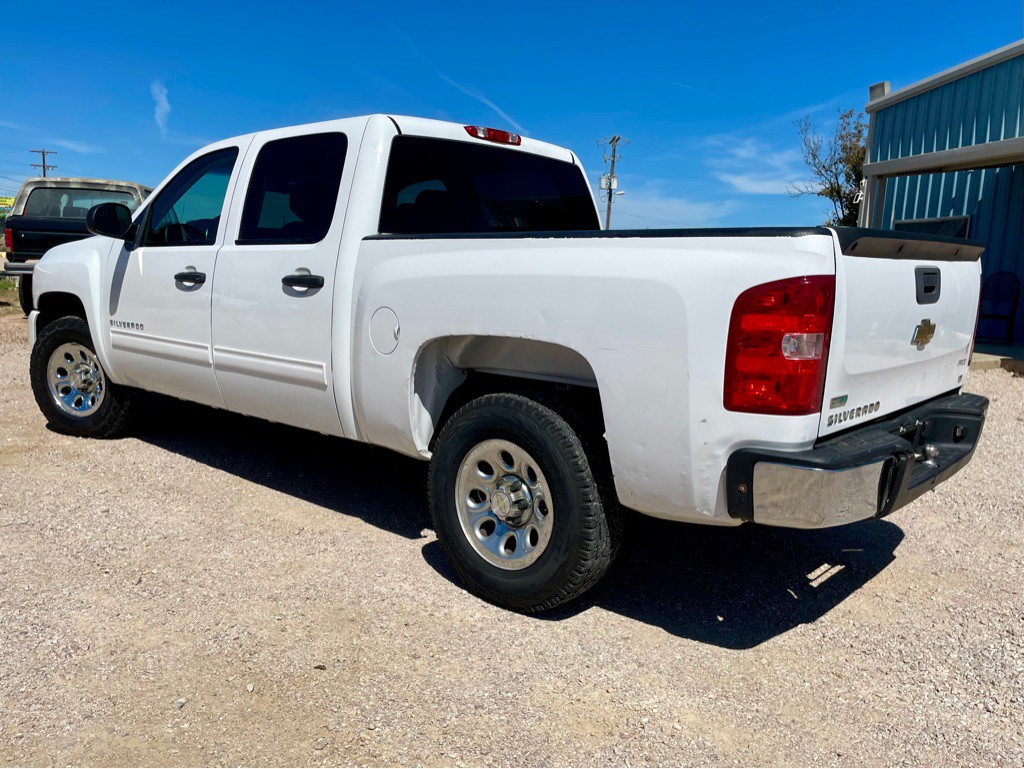2011 Chevrolet Silverado 1500 Image 2