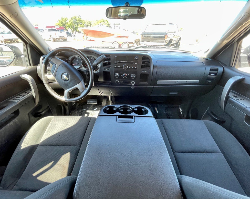 2011 Chevrolet Silverado 1500 Image 9