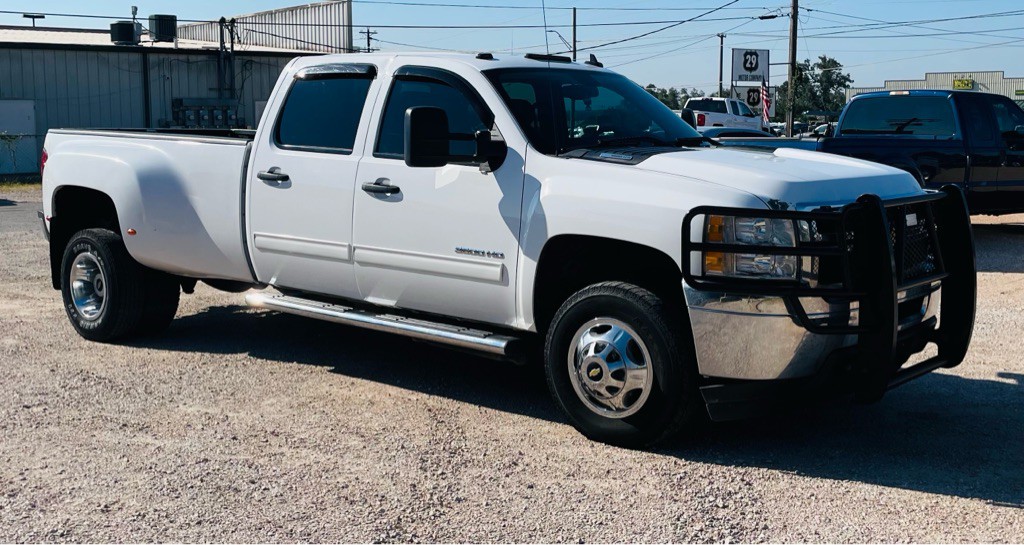2014 Chevrolet Silverado 1500 Image 2