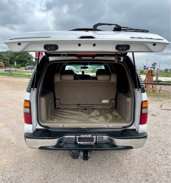 2002 Chevrolet Suburban Image 6