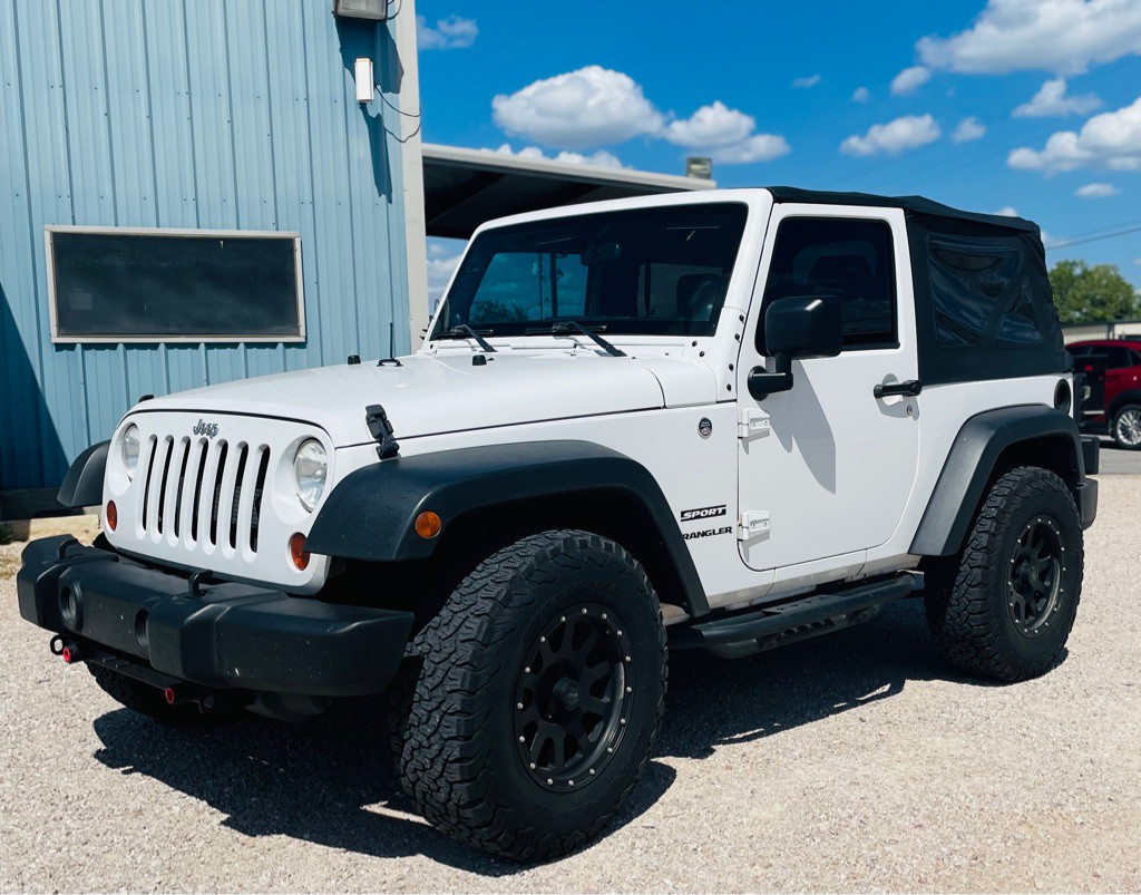 2013 Jeep Wrangler Image 1