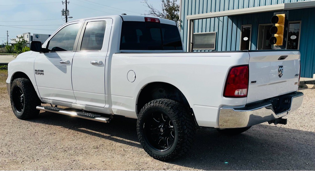 2017 RAM 1500 Image 3