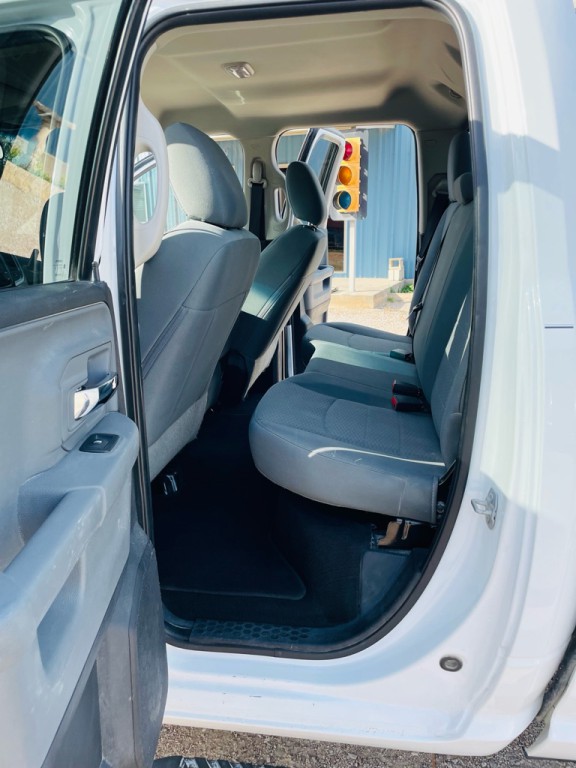 2017 RAM 1500 Image 7