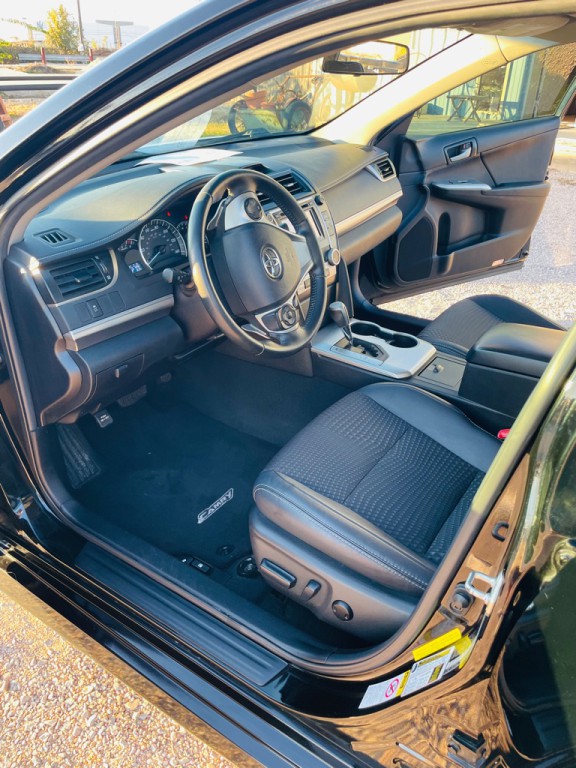 2014 Toyota Camry Image 5