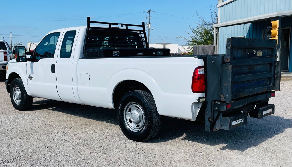 2011 Ford F-350 Image 3