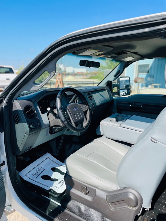 2011 Ford F-350 Image 6