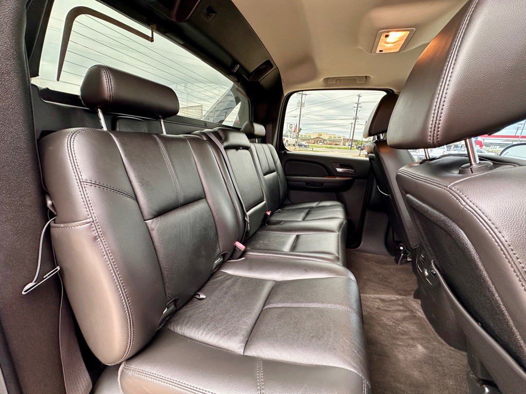 2008 Chevrolet Avalanche Image 8