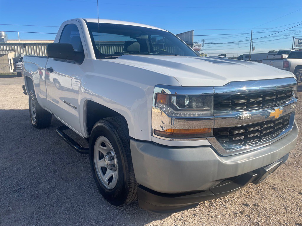 2017 Chevrolet Silverado 1500 Image 1