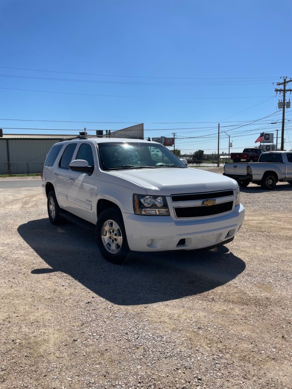 2013 Chevrolet Tahoe Image 2