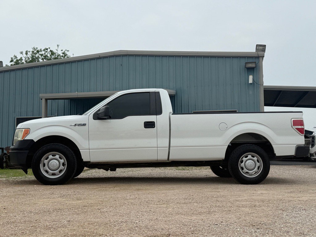 2011 Ford F-150 Image 2
