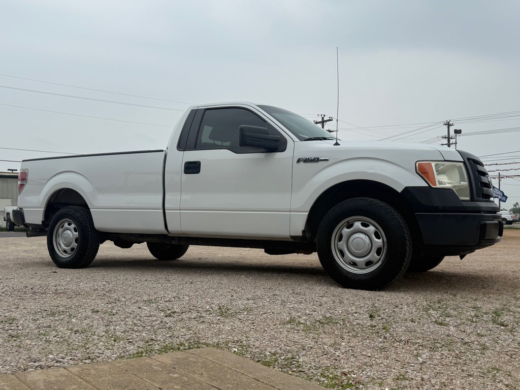 2011 Ford F-150 Image 4