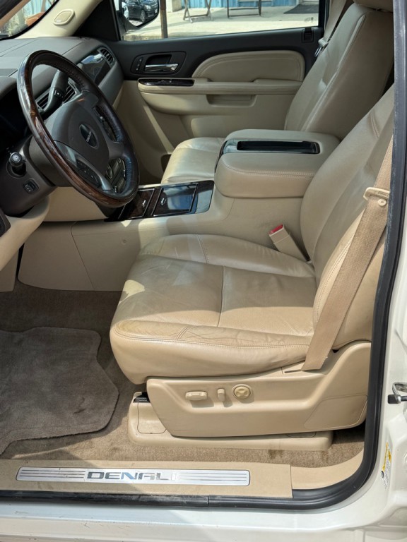 2011 GMC Yukon Image 6
