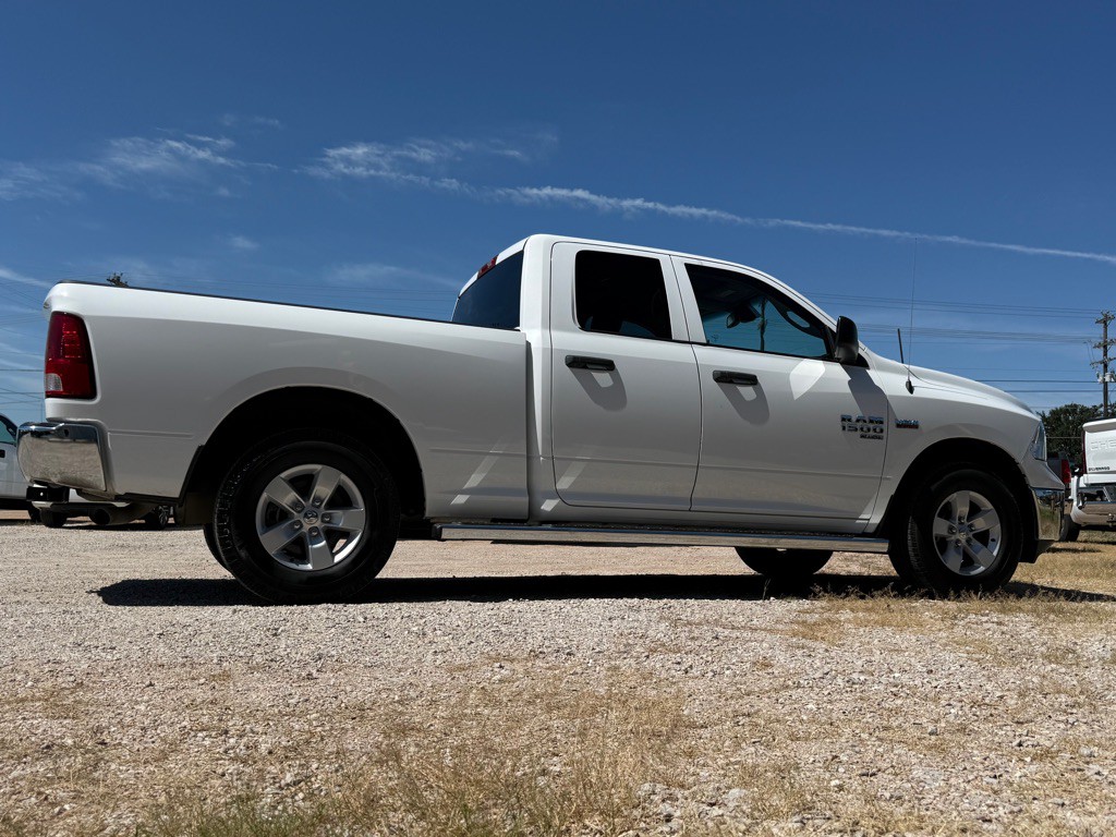 2019 RAM 1500 Image 3