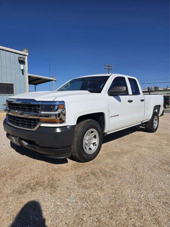 2016 Chevrolet Silverado 1500 Image 2
