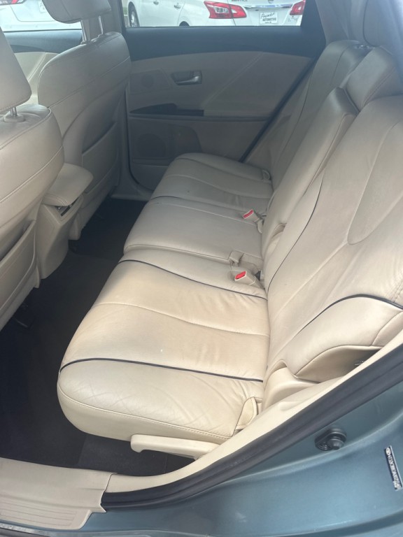 2010 Toyota Venza Image 6