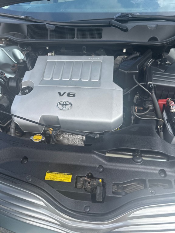 2010 Toyota Venza Image 14