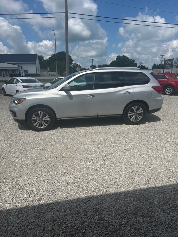 2018 Nissan Pathfinder Image 3