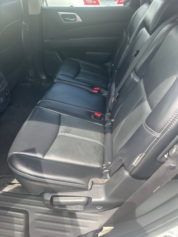2018 Nissan Pathfinder Image 7