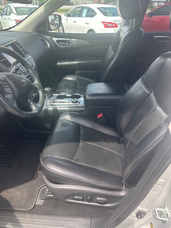 2018 Nissan Pathfinder Image 9