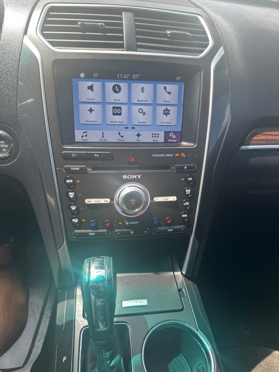 2017 Ford Explorer Image 11