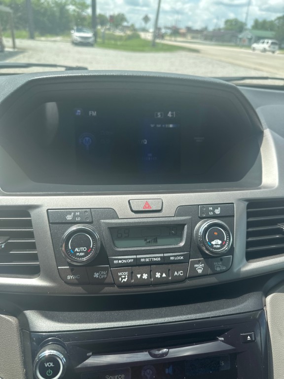 2016 Honda Odyssey Image 12