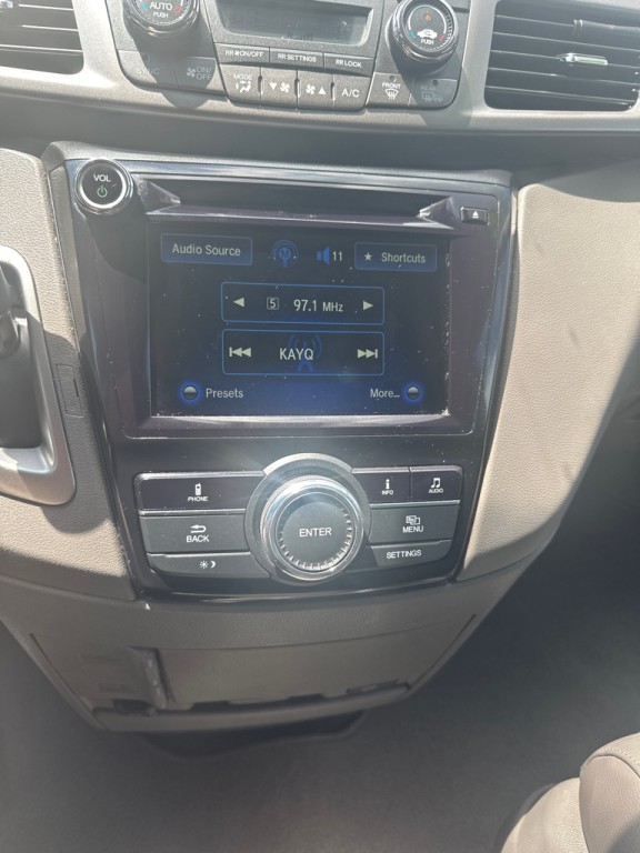 2016 Honda Odyssey Image 13