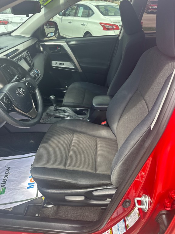 2015 Toyota Rav4 Image 8