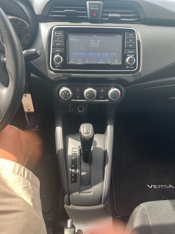 2023 Nissan Versa Image 10