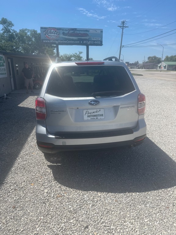 2014 Subaru Forester Image 4
