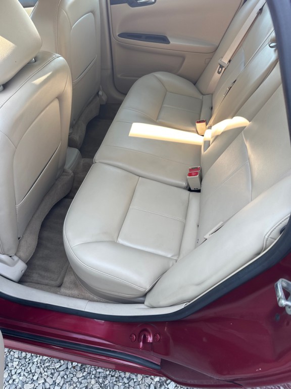2011 Chevrolet Impala Image 6