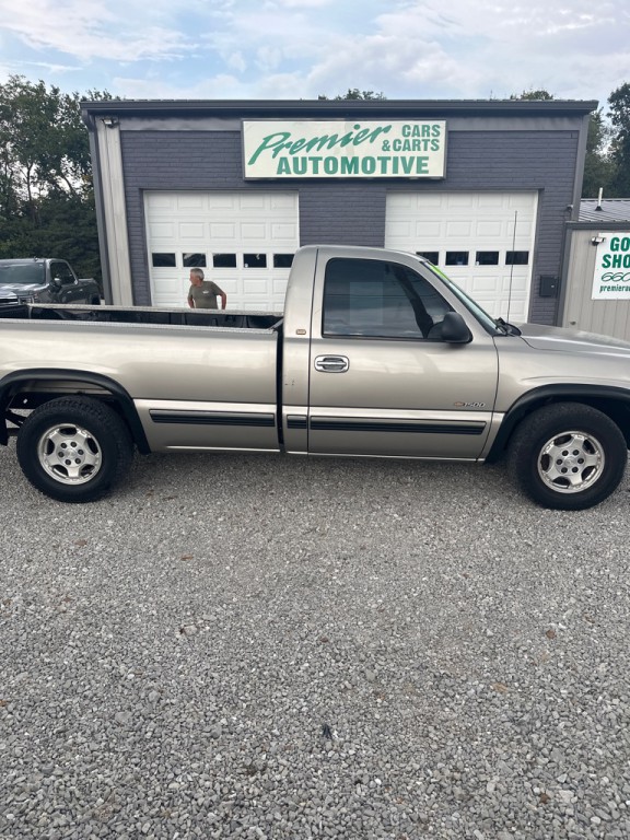 1999 Chevrolet Silverado 1500 Image 1
