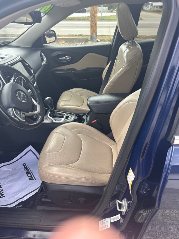 2016 Jeep Cherokee Image 8