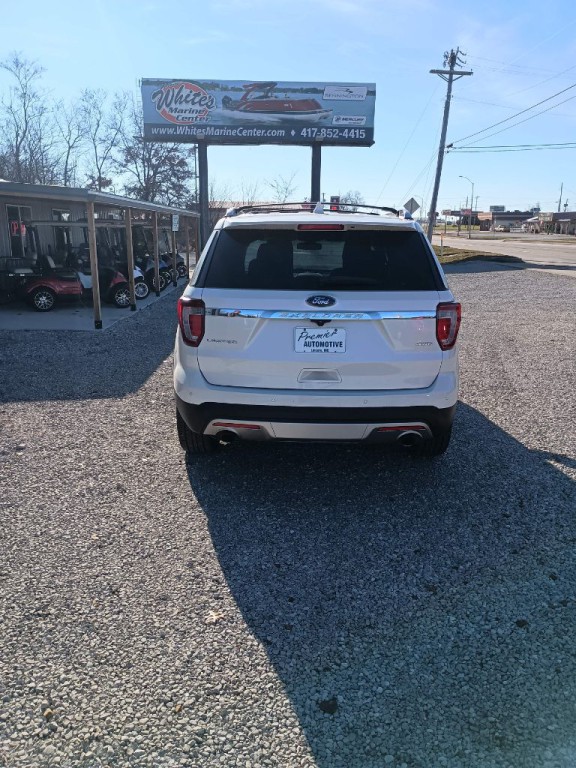 2017 Ford Explorer Image 2