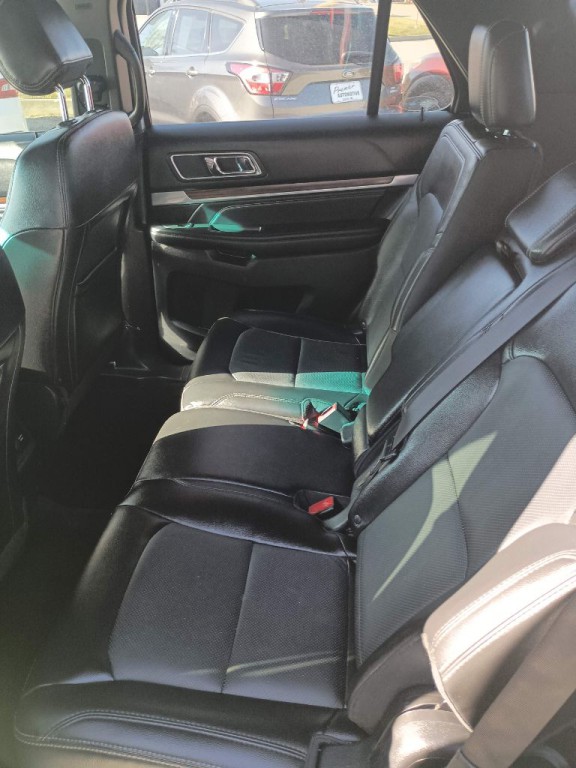 2017 Ford Explorer Image 16