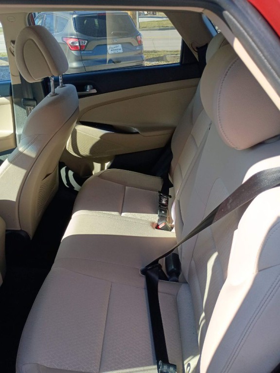 2016 Hyundai Tucson Image 2