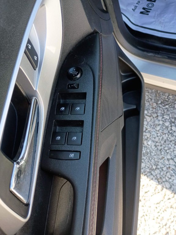 2015 Chevrolet Equinox Image 35