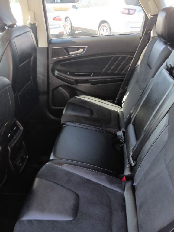 2015 Ford Edge Image 43