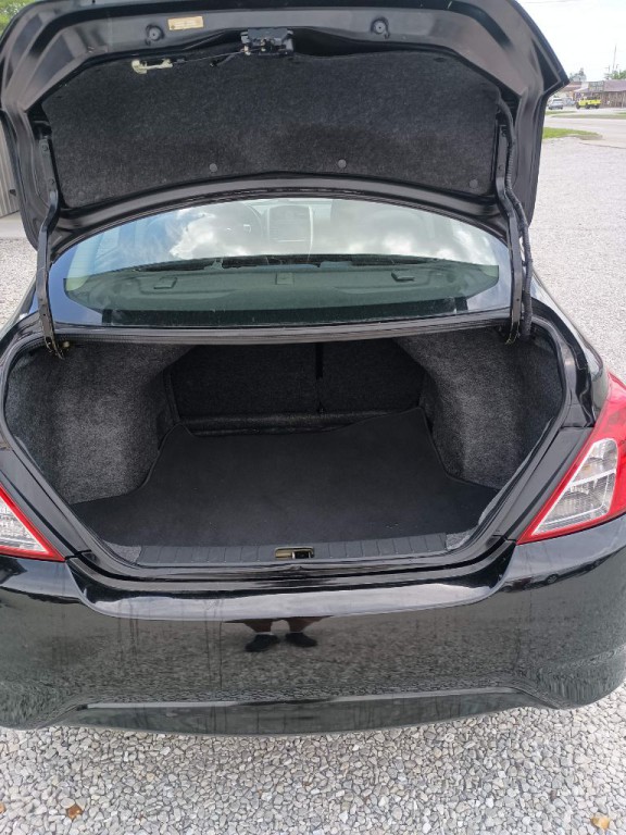 2019 Nissan Versa Image 23