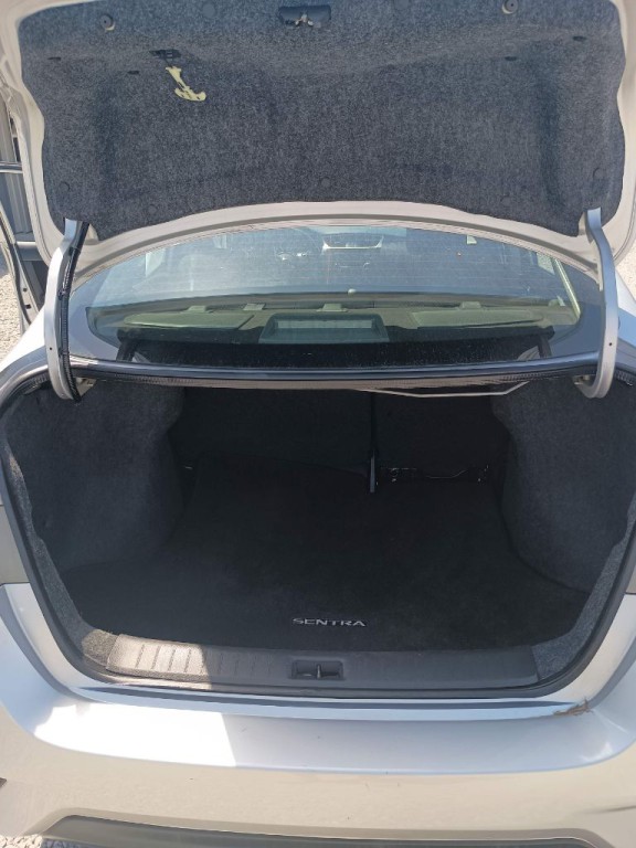 2018 Nissan Sentra Image 5