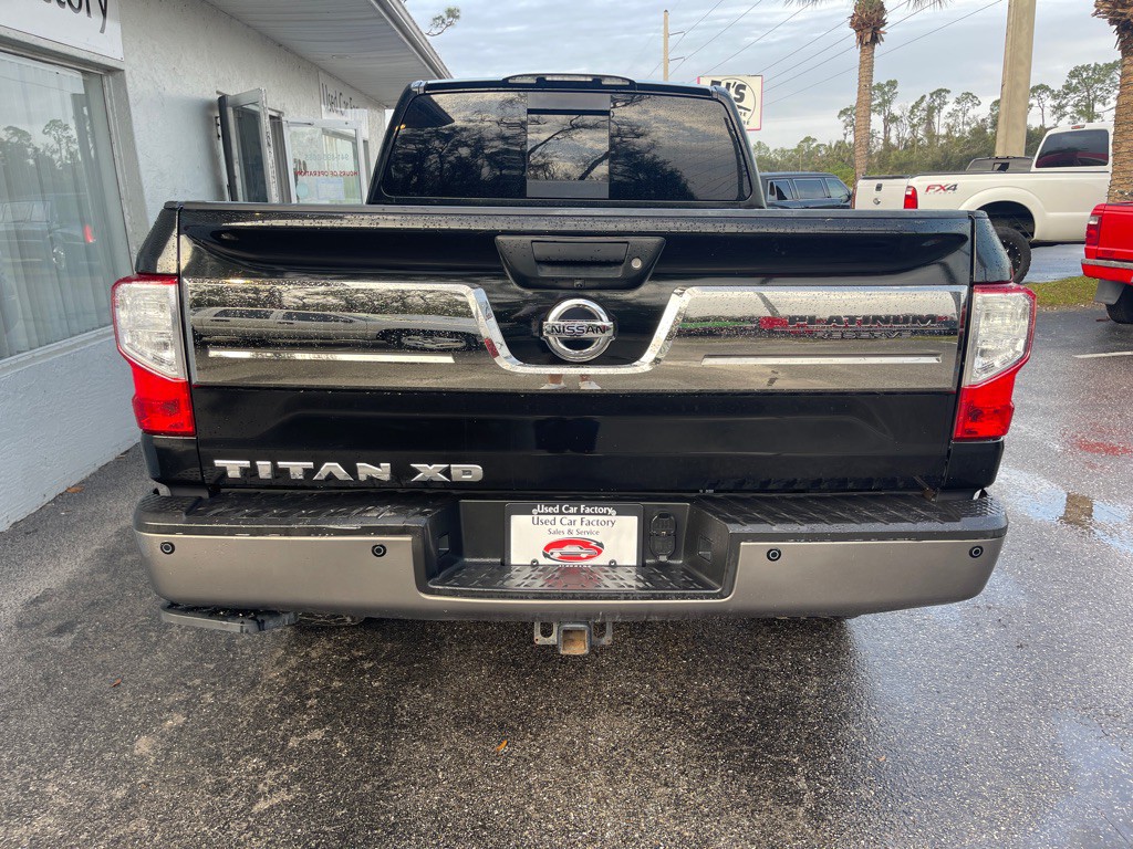 2016 Nissan Titan Image 14