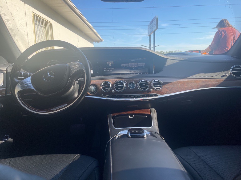 2016 Mercedes-Benz S-Class Image 9