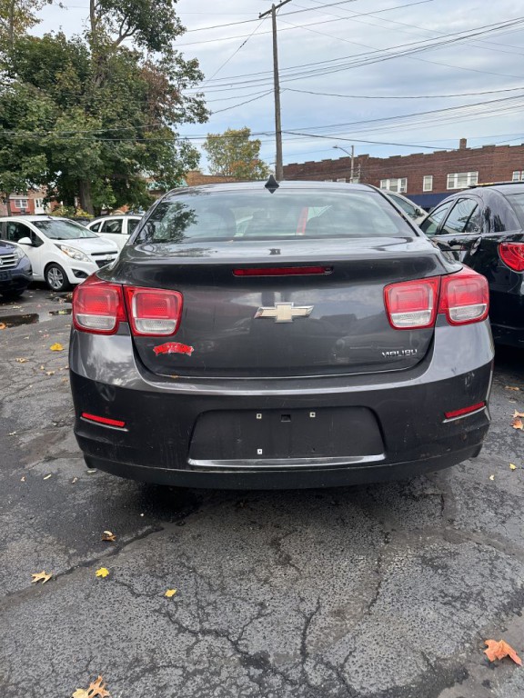 2013 Chevrolet Malibu Image 3