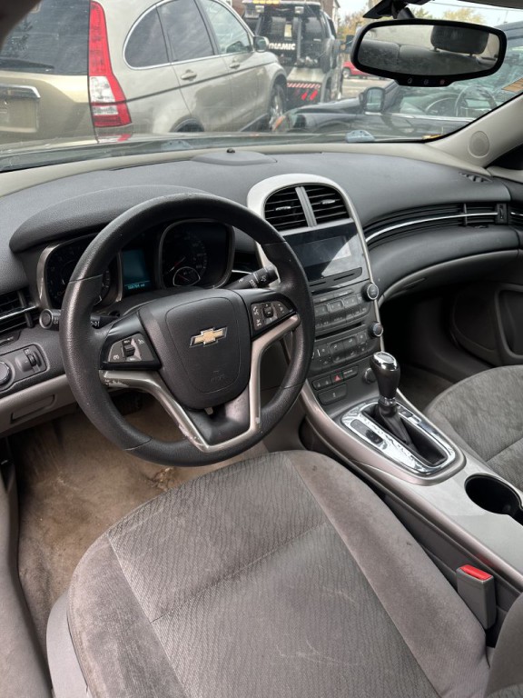 2013 Chevrolet Malibu Image 4
