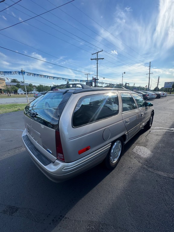1995 Ford Taurus Image 3