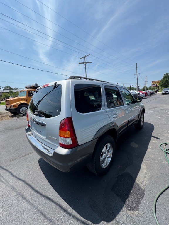 2003 Mazda Tribute Image 4